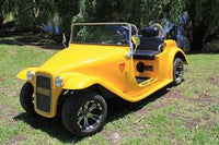 Luxury California Roadster Golf Cart (LSV)